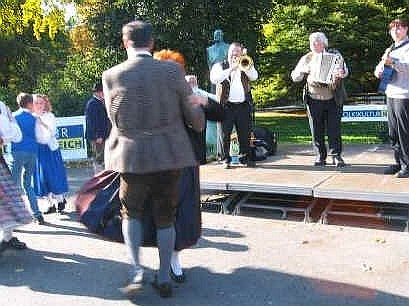 Tanz im Rathauspark